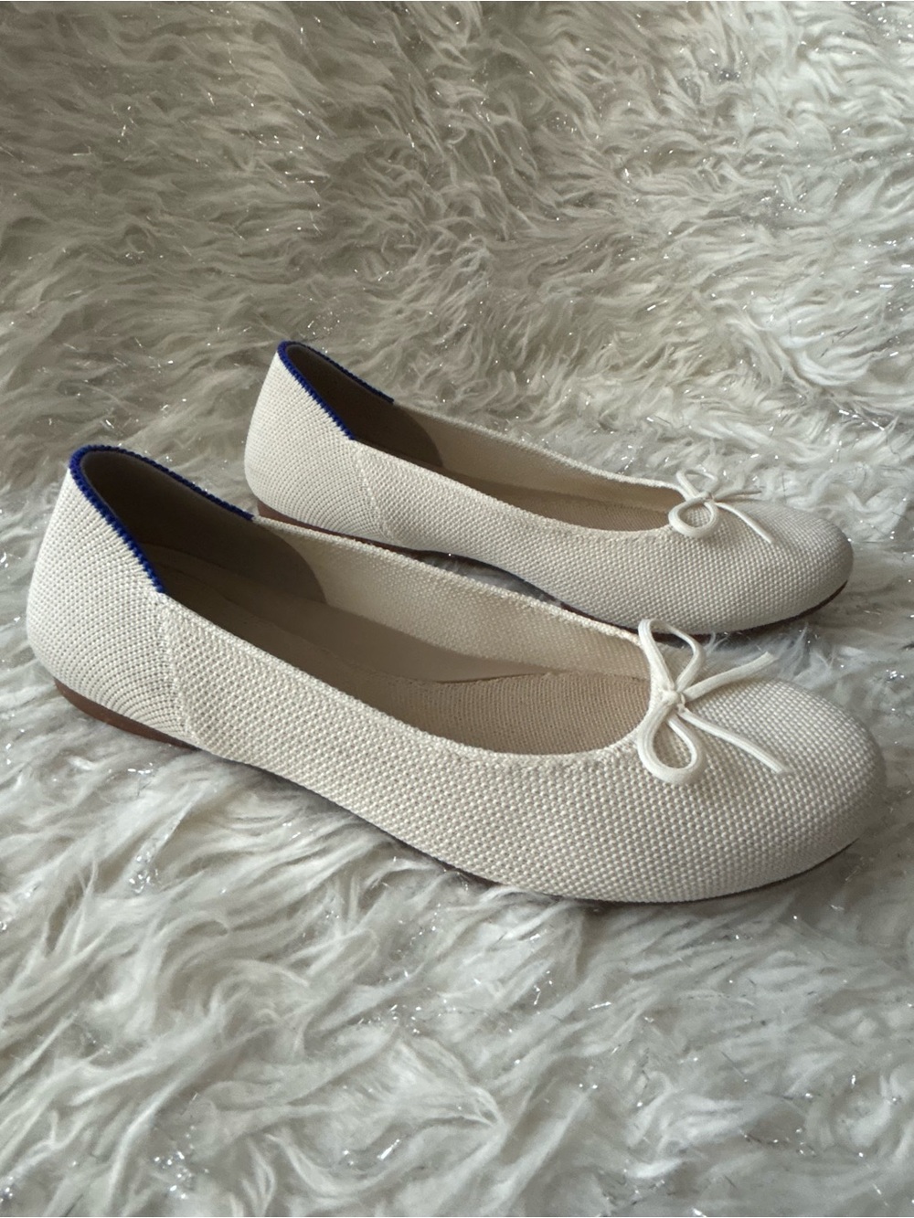 Rothy's Ivory White Women’s Ballet Flat with Bow and Blue Trim Size US W6.5